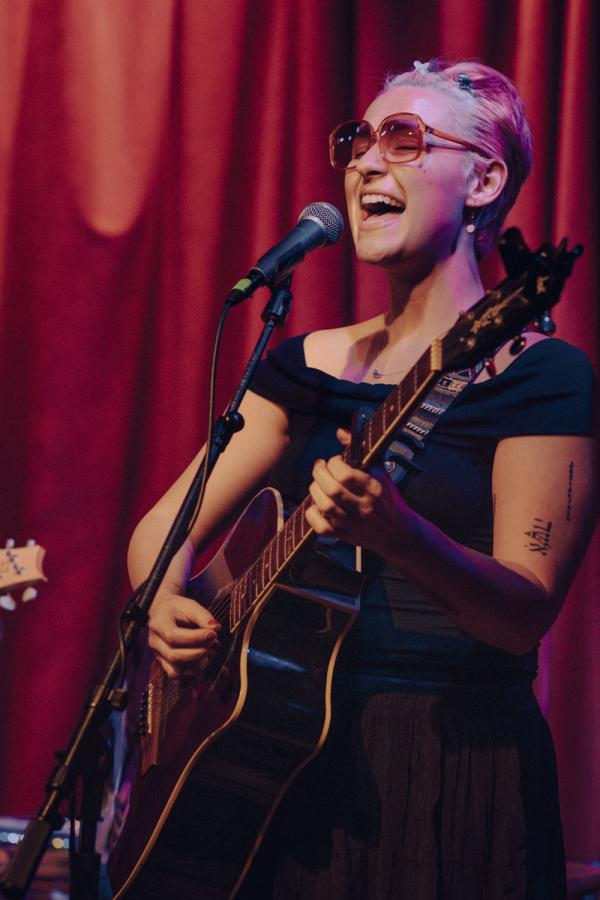 ZOE KILGREN AT HOTEL CAFE FOR THE SOCAL SOUND WOMEN CRUSH WEDNESDAY